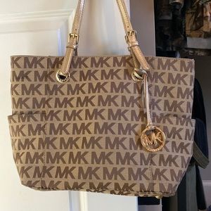 Michael Kors tote